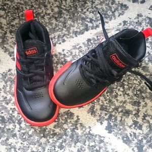 Size 11K Adidas kids sneakers